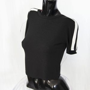 Women's black crop top tee